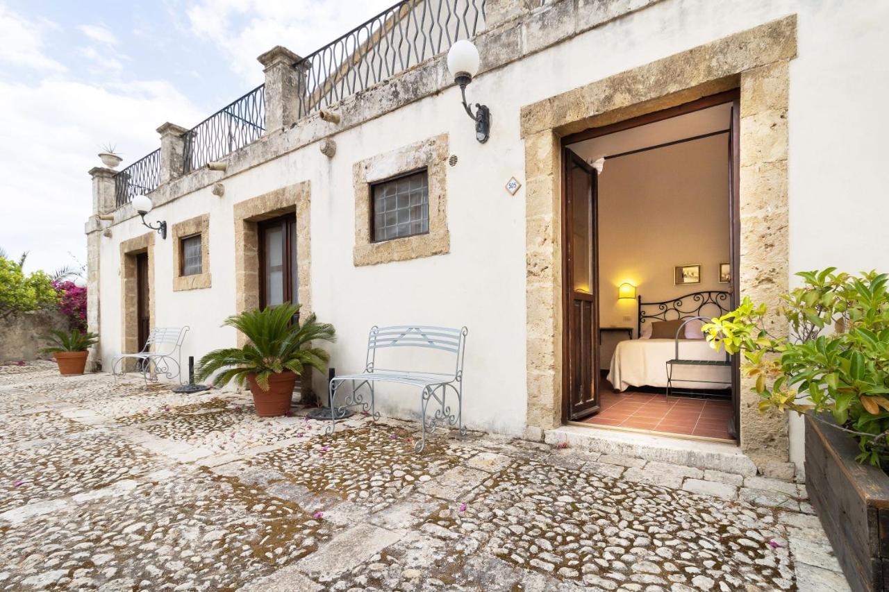 Hotel Villa Favorita Noto Eksteriør bilde