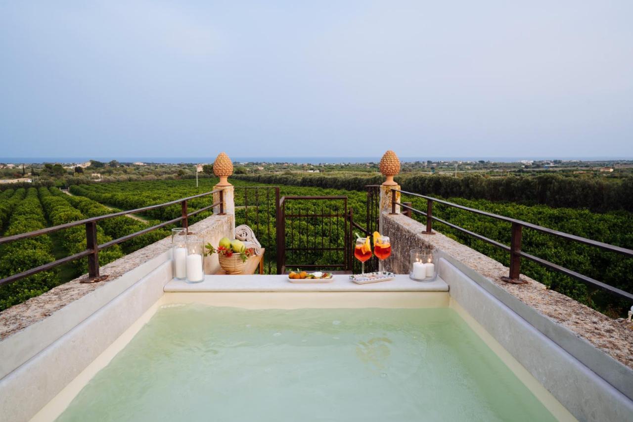 Hotel Villa Favorita Noto Eksteriør bilde