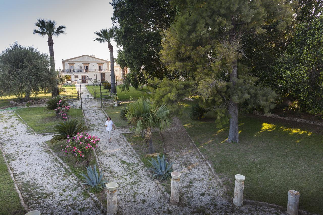 Hotel Villa Favorita Noto Eksteriør bilde