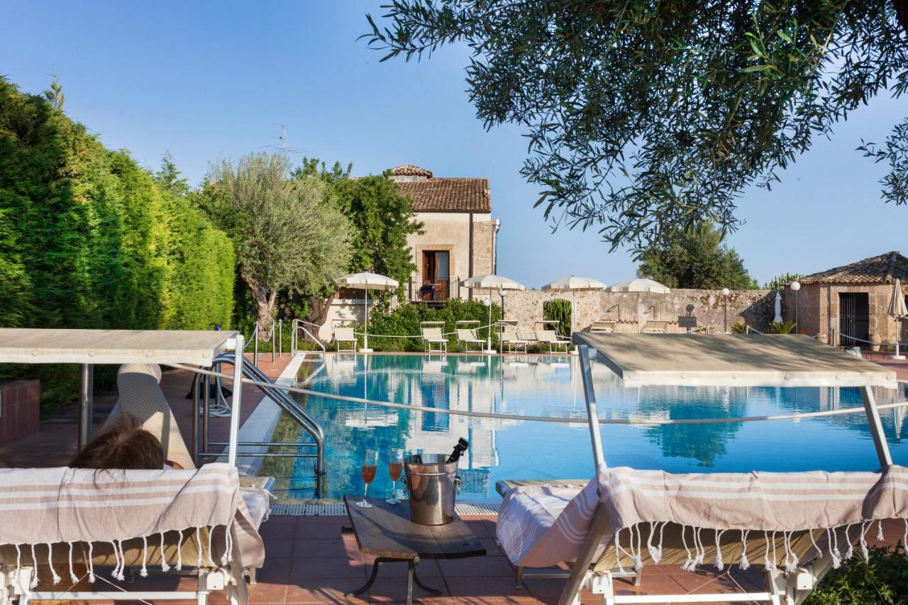 Hotel Villa Favorita Noto Eksteriør bilde