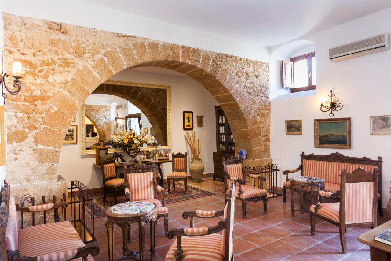 Hotel Villa Favorita Noto Eksteriør bilde
