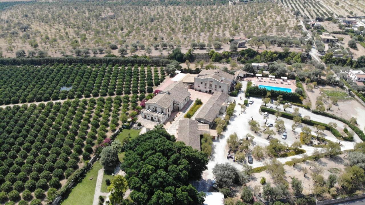 Hotel Villa Favorita Noto Eksteriør bilde